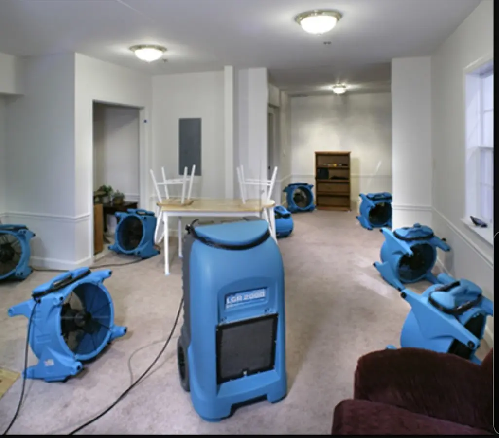 Air movers and dehumidifier setup for Water Extraction & Removal in East Moline